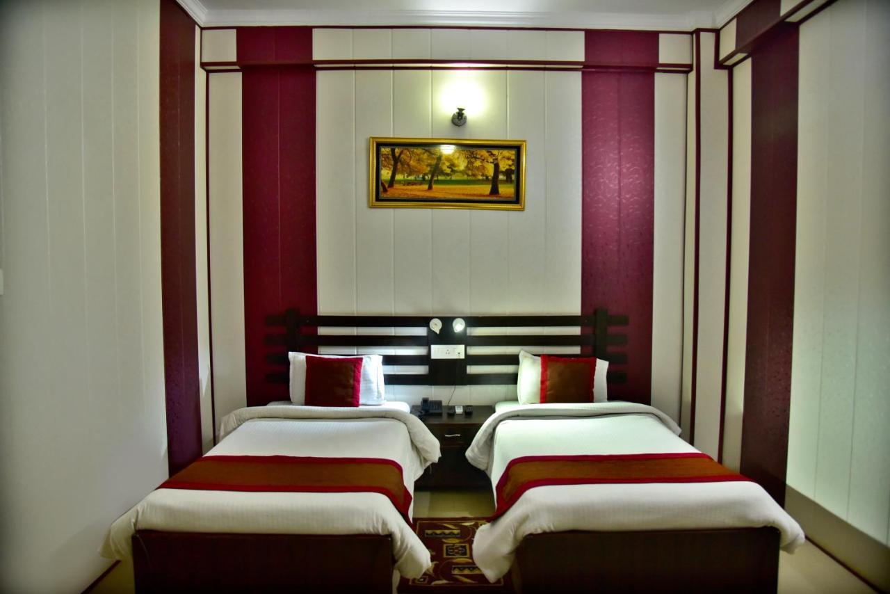 Hotel Nexus L Hotels In Charbagh ラクナウ エクステリア 写真