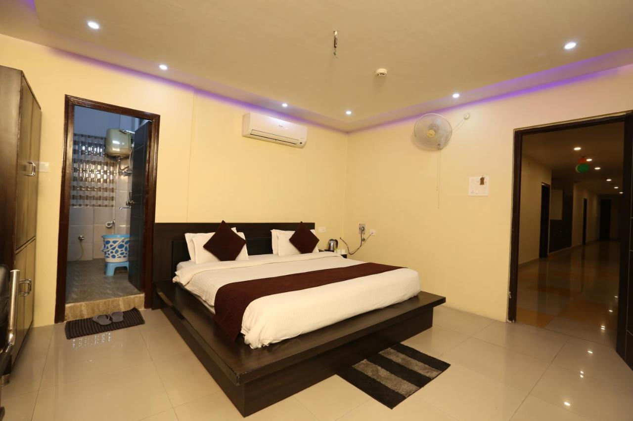 Hotel Nexus L Hotels In Charbagh ラクナウ エクステリア 写真