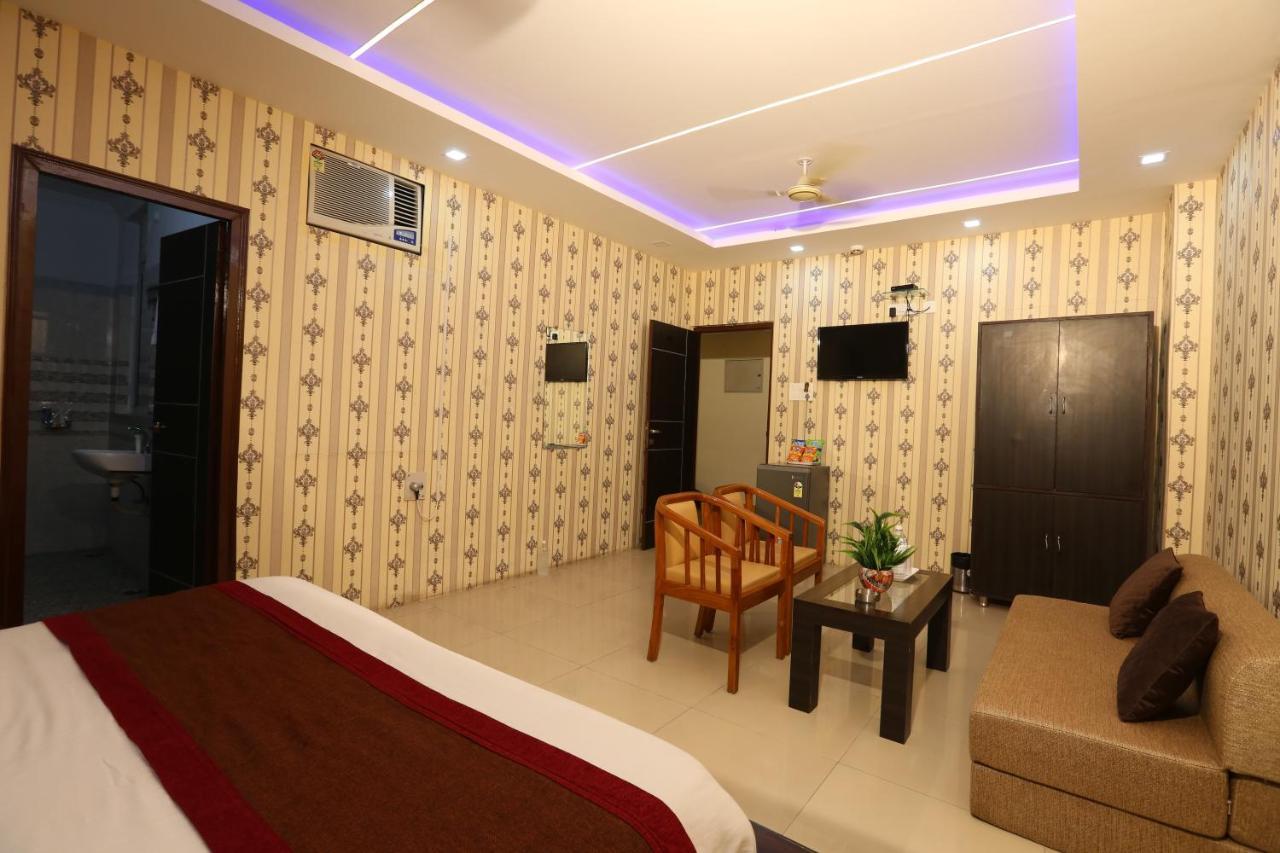Hotel Nexus L Hotels In Charbagh ラクナウ エクステリア 写真