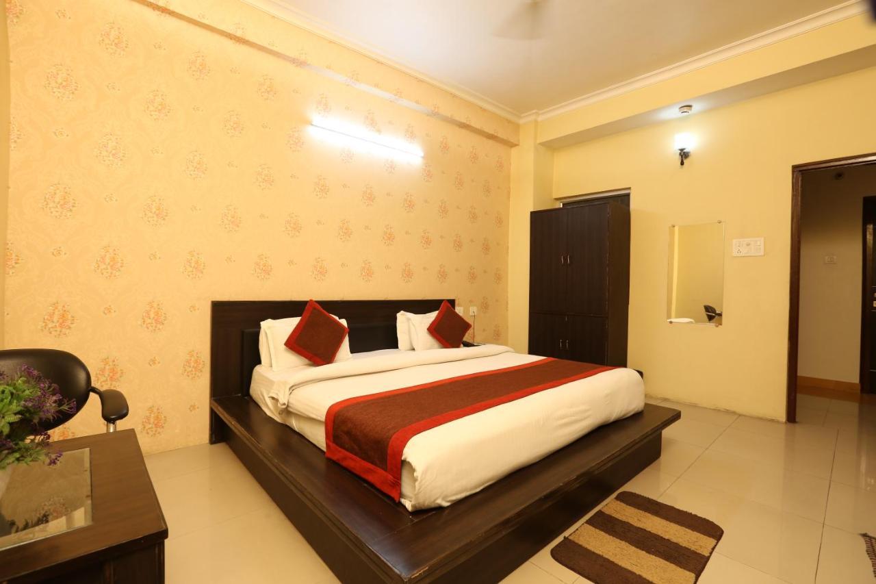 Hotel Nexus L Hotels In Charbagh ラクナウ エクステリア 写真